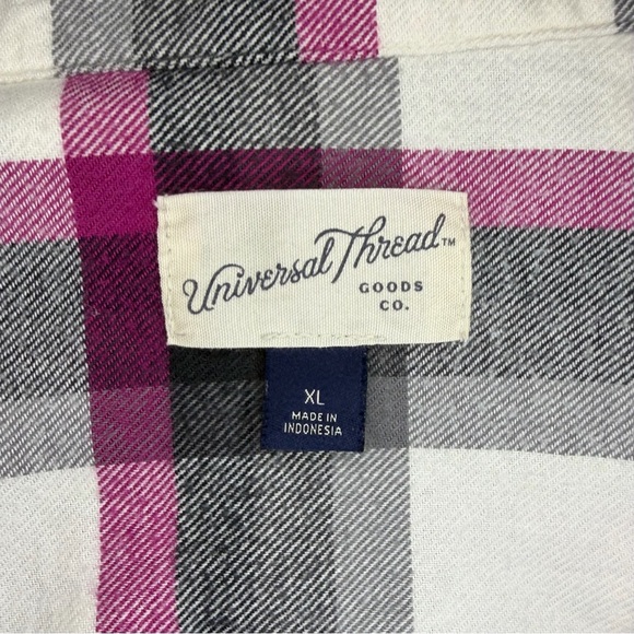 Universal Thread Flannel Long Sleeve Button Front Shirt - Picture 5 of 7
